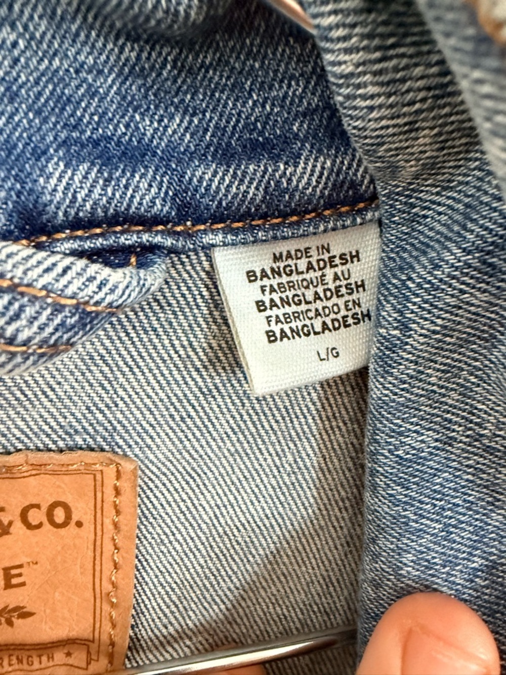 Levi's Light Blue Denim Jacket with Button Front - Picture 2 of 3